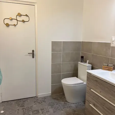 La Plordonniere فندق مبيت وإفطار 3*